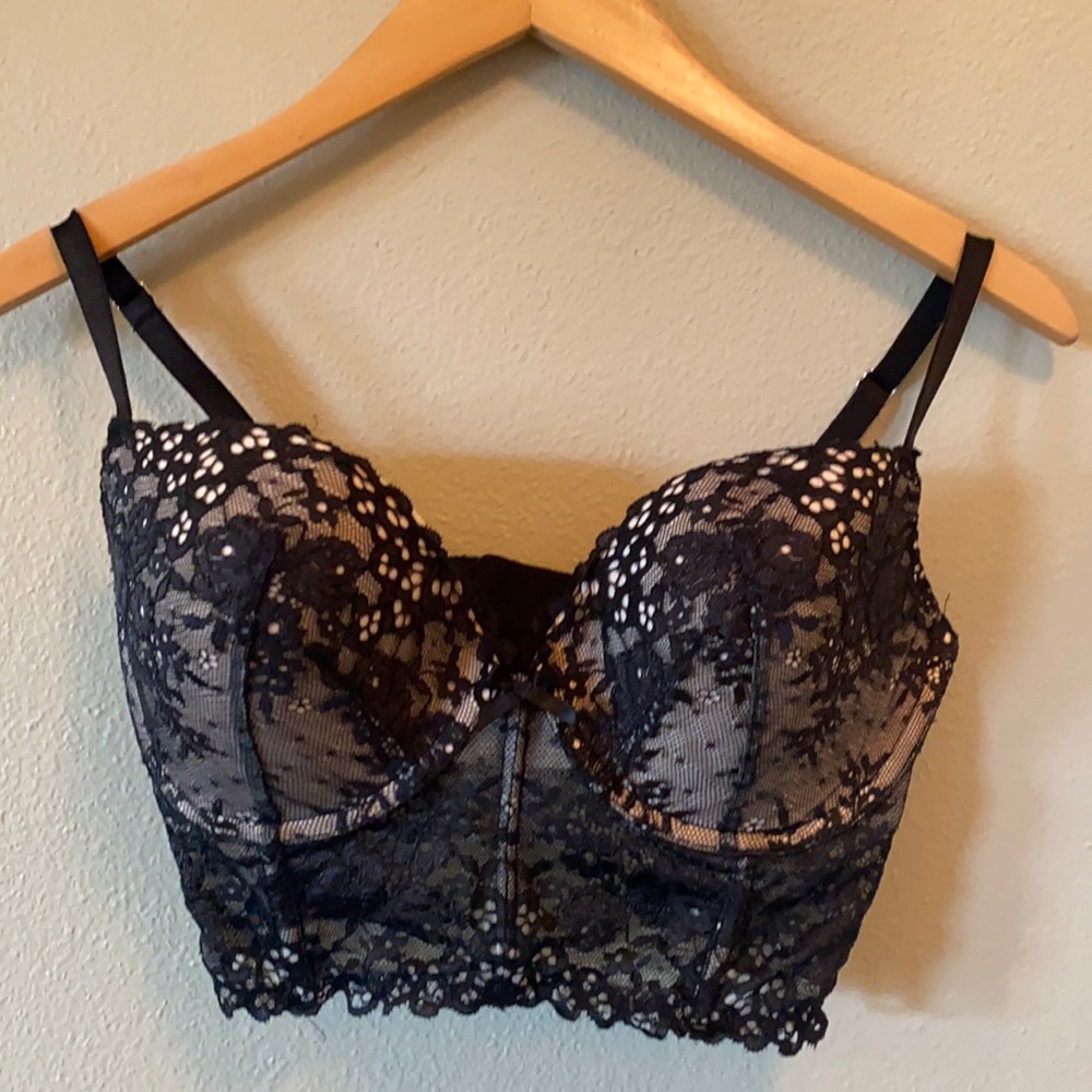 Victoria Secret Buste